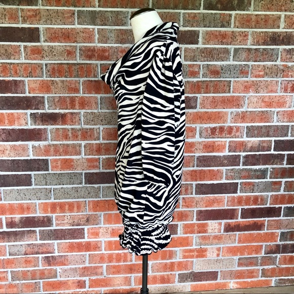 Women’s Plus Size 2X EYESHADOW, Animal Print Top - Picture 5 of 7